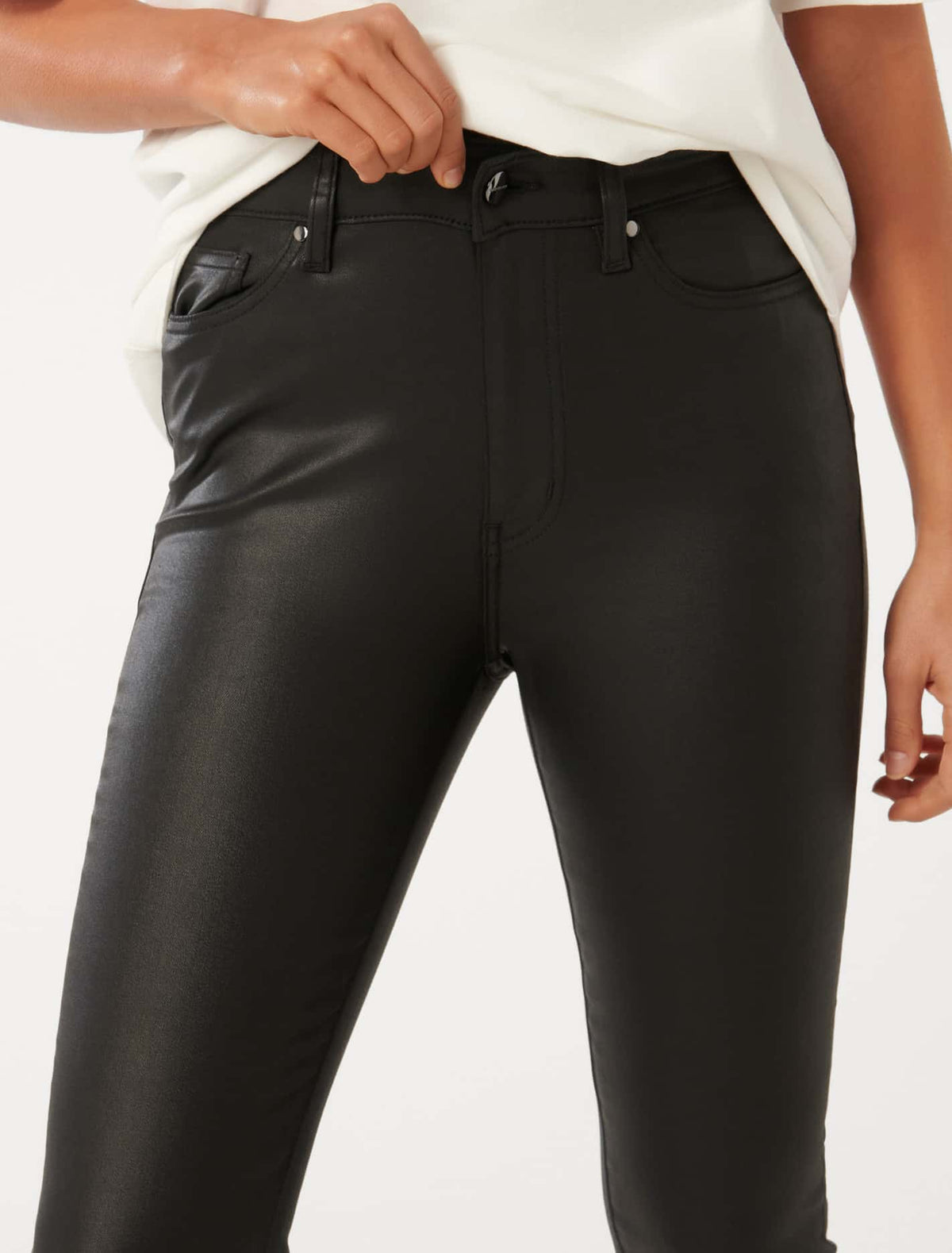 Bella Cropped High Rise Sculpting Jean Black Coated