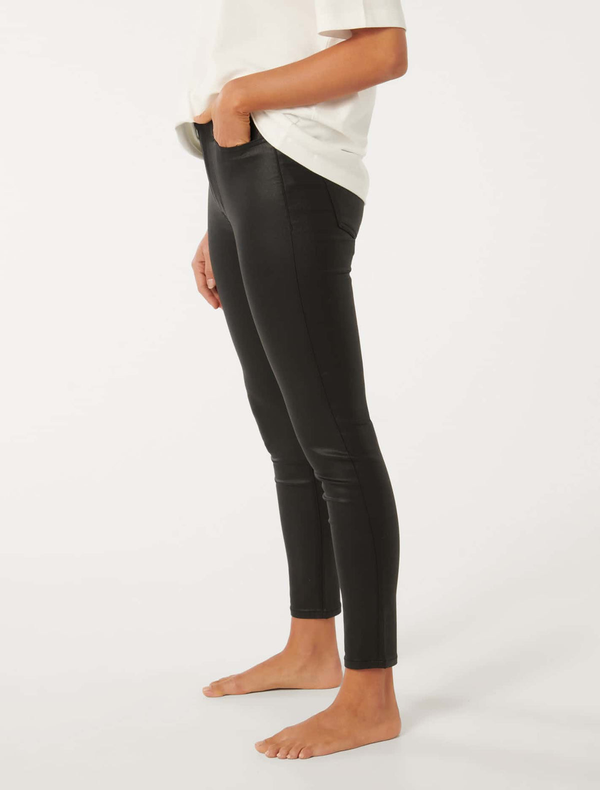 Bella Cropped High Rise Sculpting Jean Black Coated