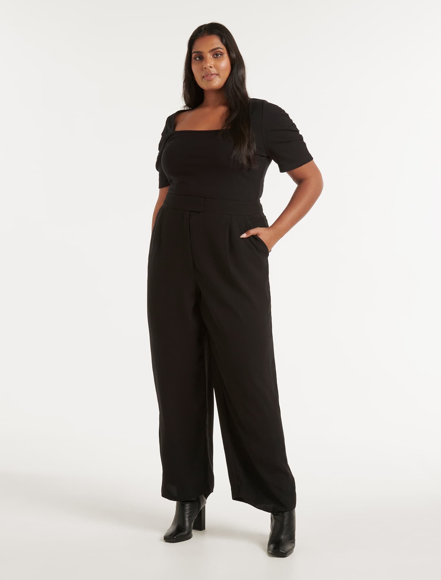 Tobi Curve Square Neck Top Black