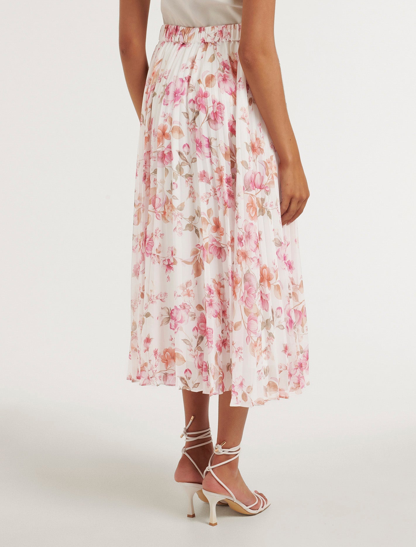 Hailee Petite Pleated Skirt Pink Holland Floral