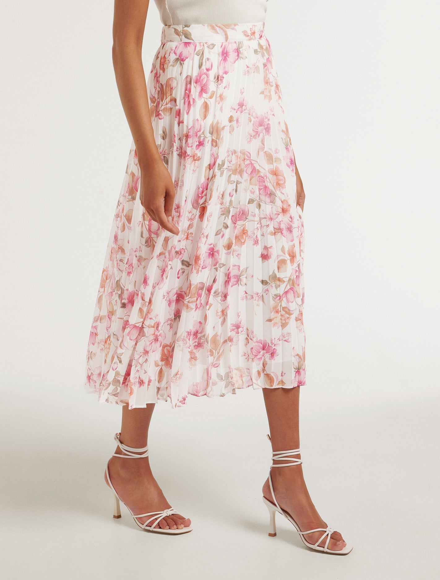 Hailee Petite Pleated Skirt Pink Holland Floral