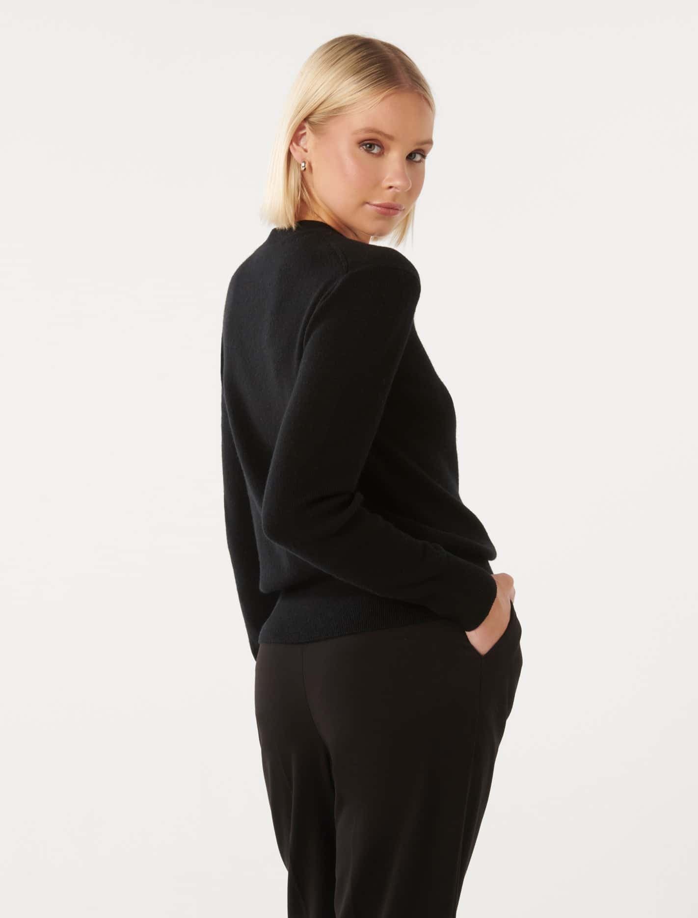 Pippa Crew Neck Essential Knit Jumper Black