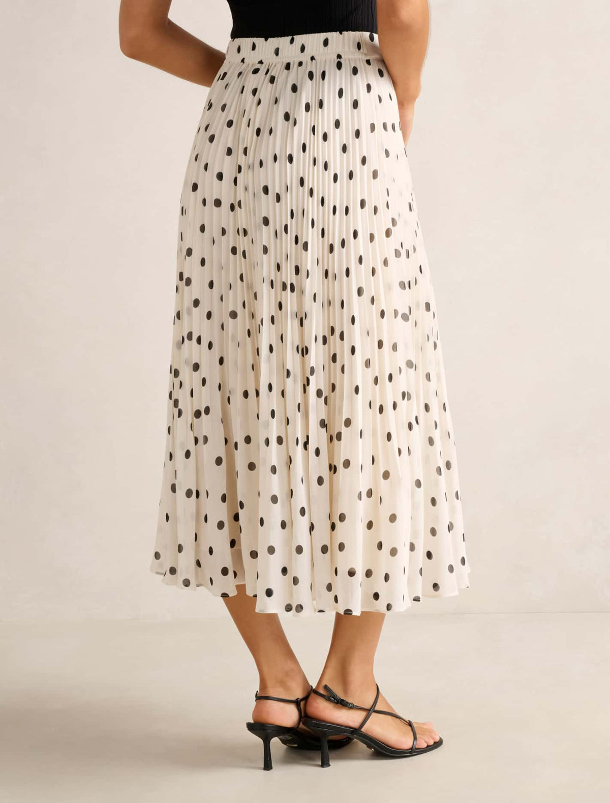 Aurora Pleated Skirt Porcelain Edmond Spot