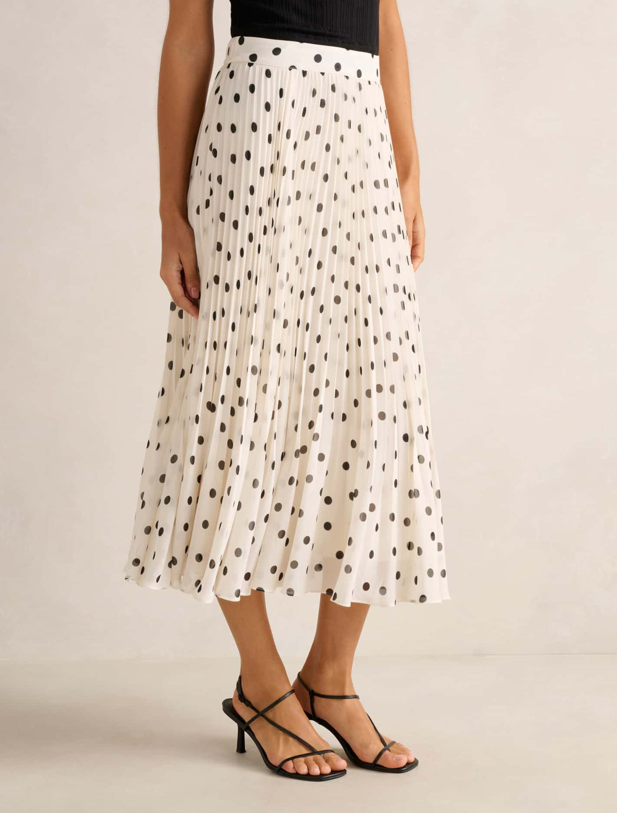 Aurora Pleated Skirt Porcelain Edmond Spot
