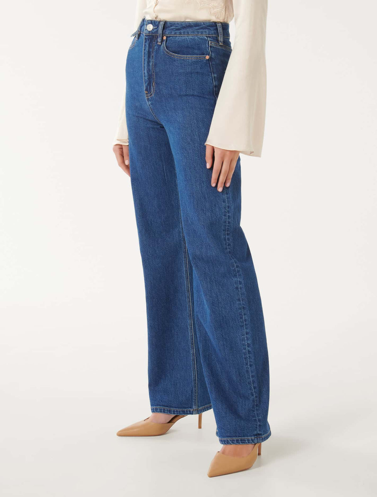 Lily Straight Leg Jean Mid Wash