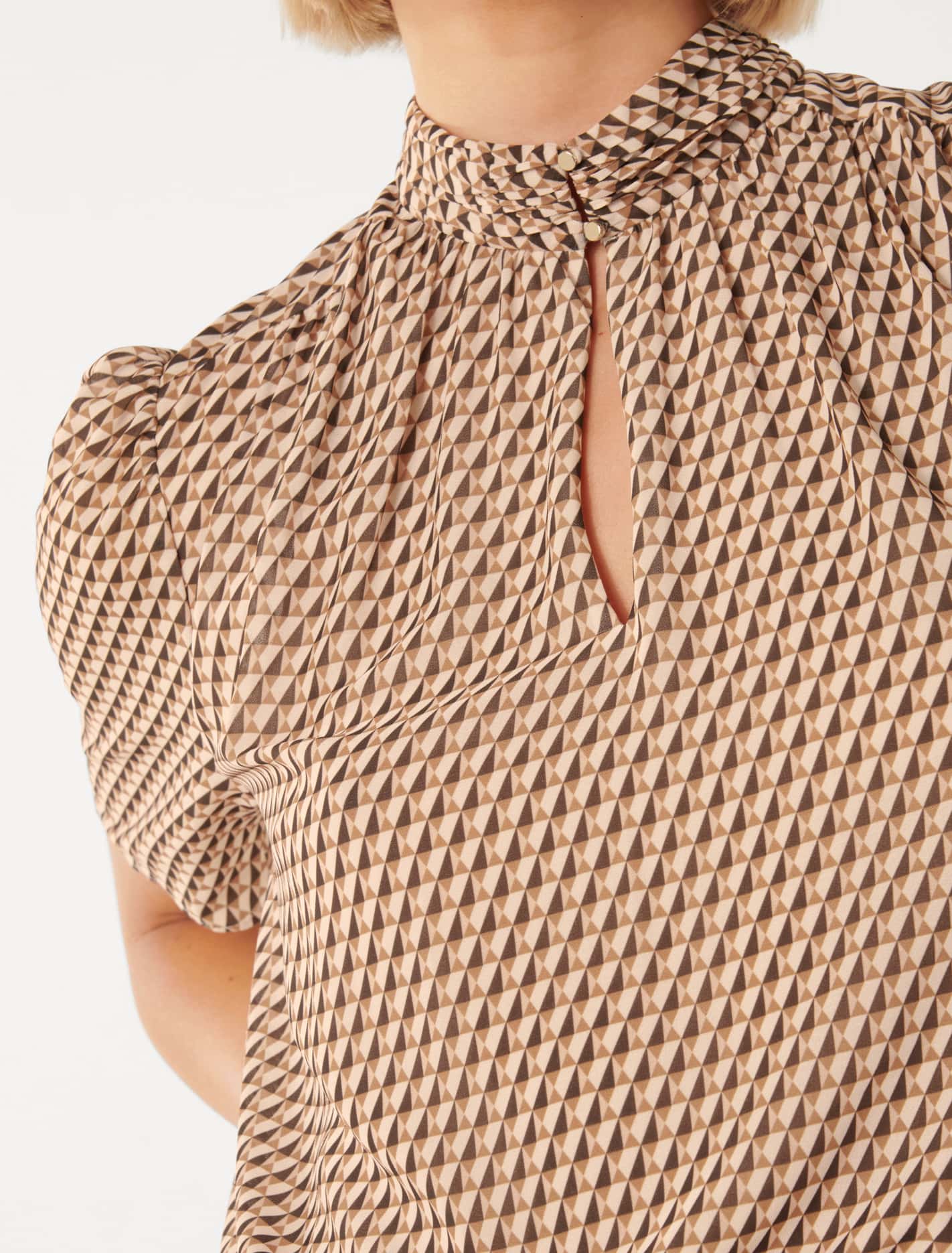 Dana Keyhole Short Sleeve Blouse Camel Tile Geo