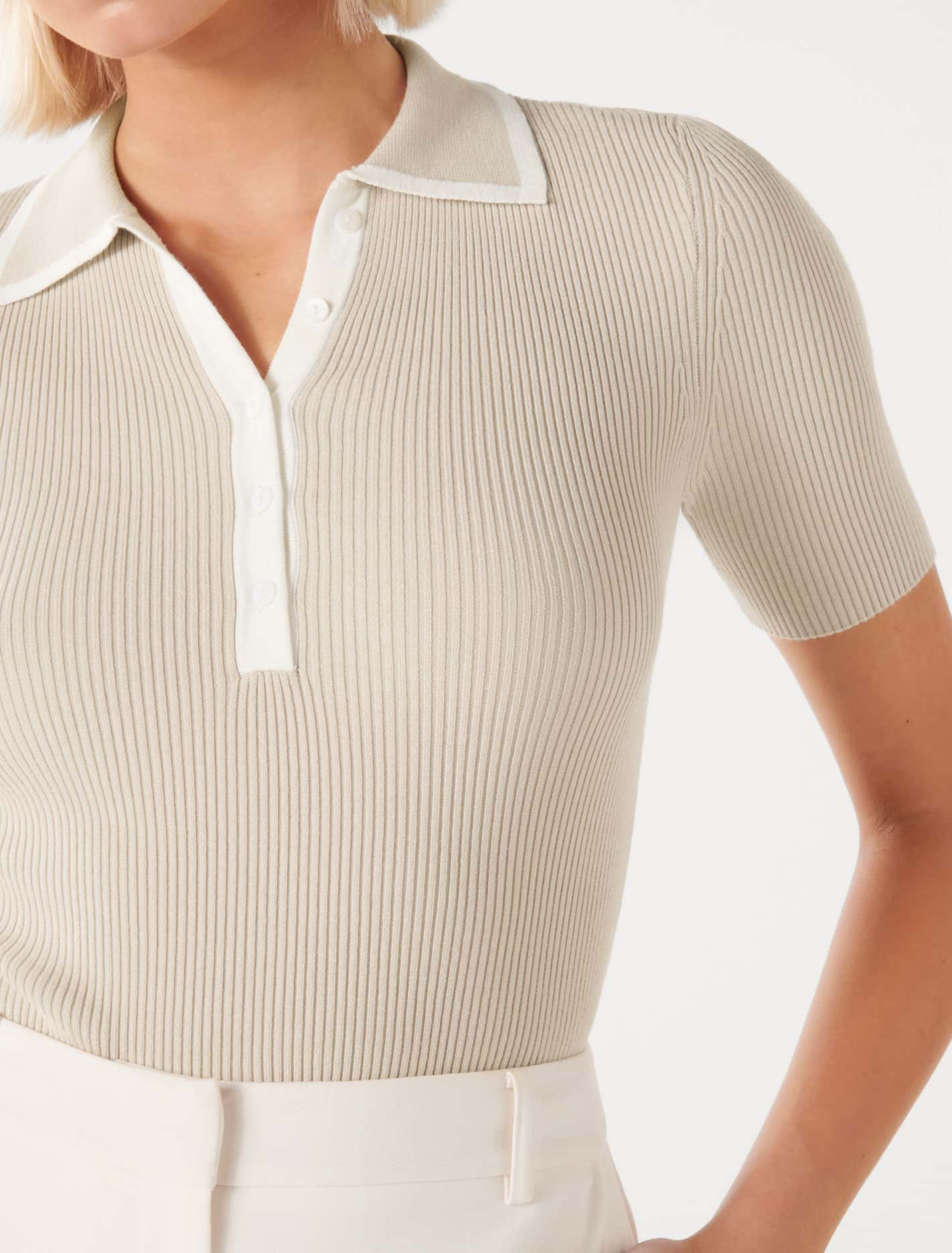 Jo Collar Knit Polo Sand / Porcelain
