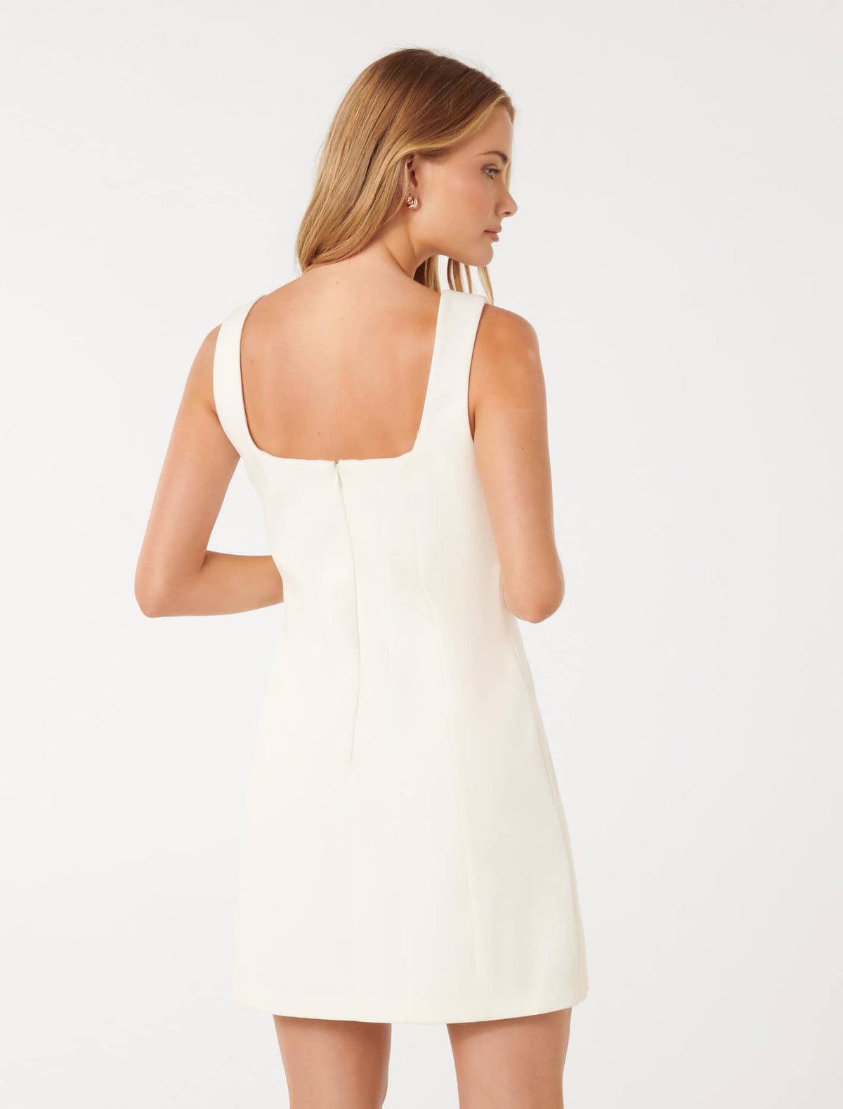 Kate Structured Rosette Mini Porcelain