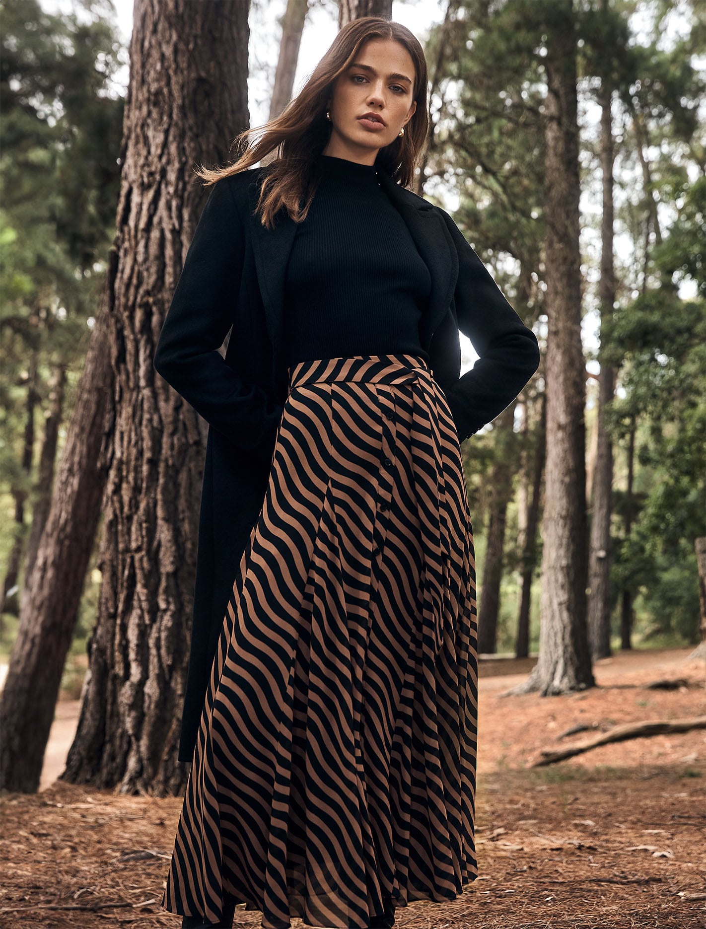 Donna Godet Midi Skirt Tan Waved Stripe