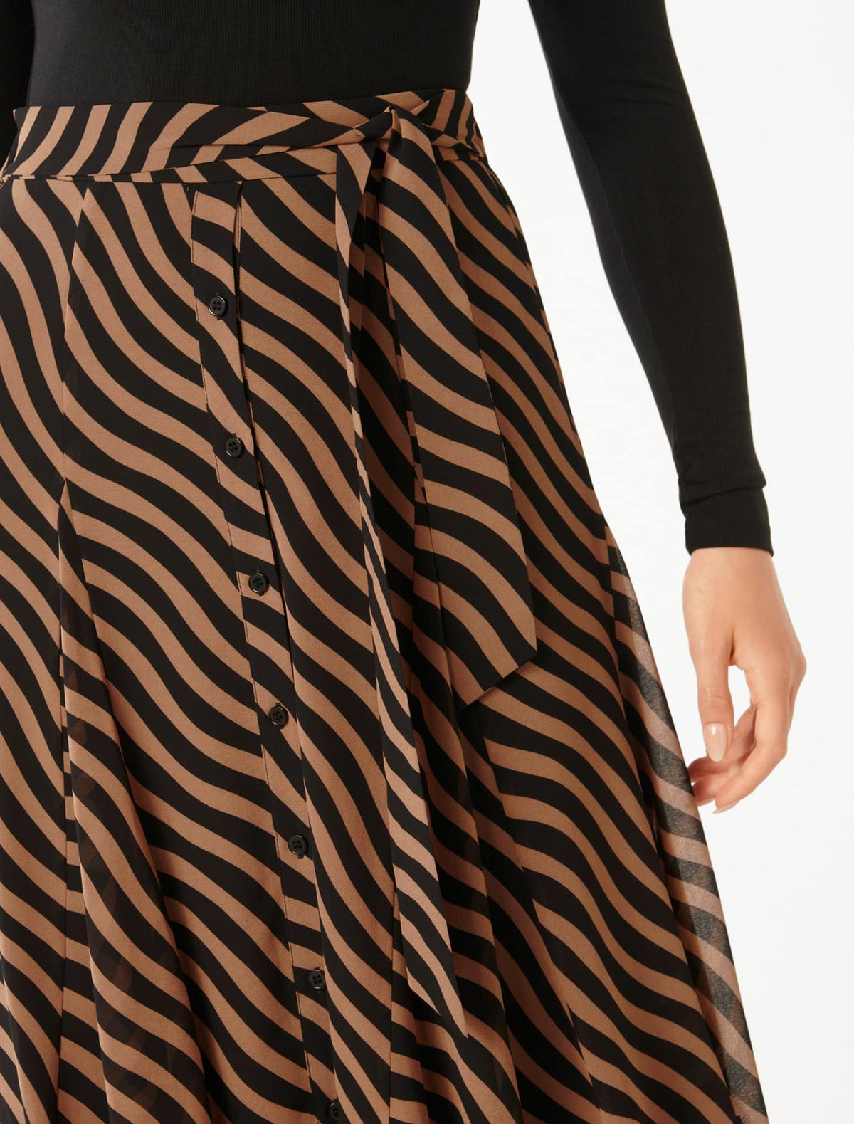 Donna Godet Midi Skirt Tan Waved Stripe