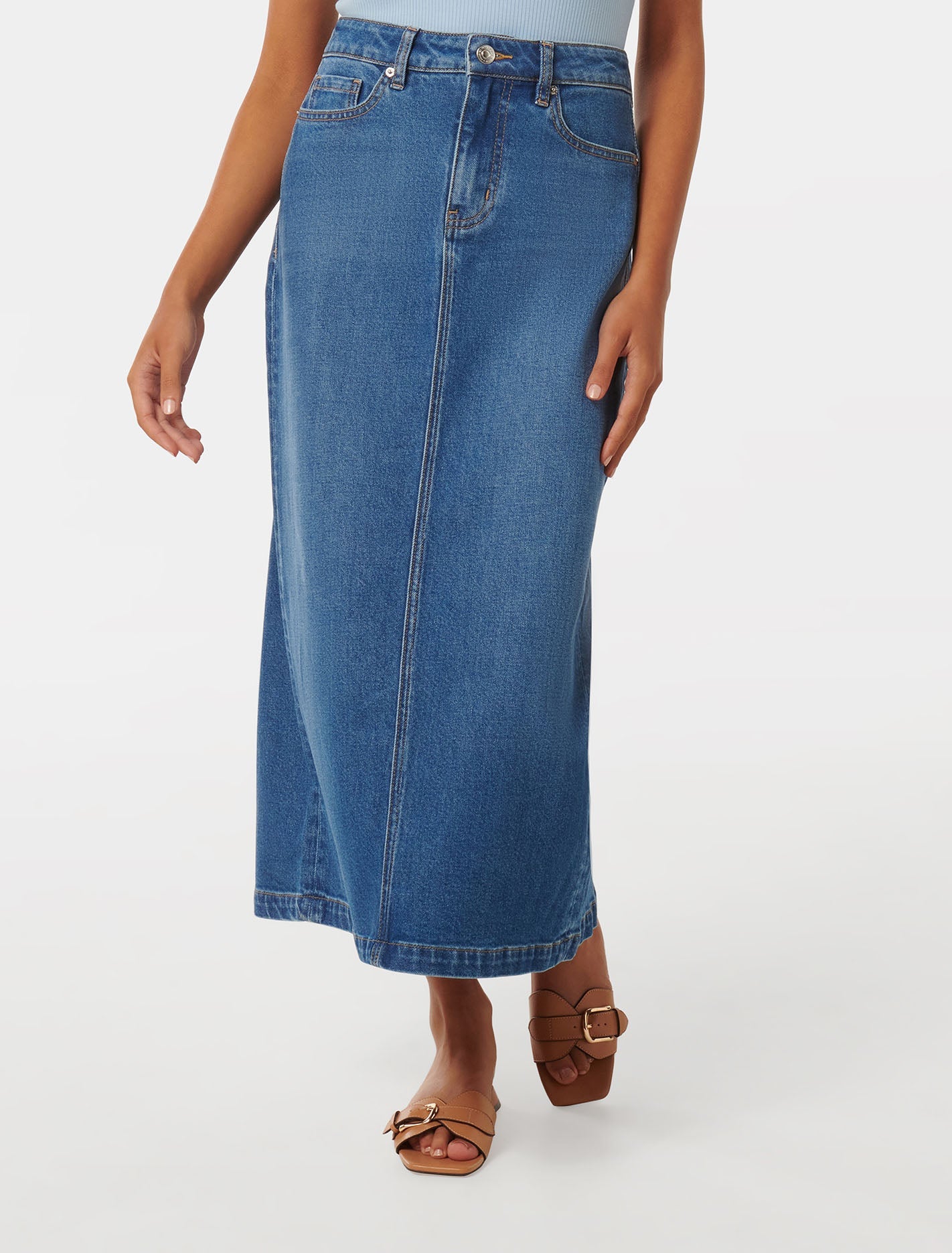 Natalie Petite Maxi Skirt Mid Wash