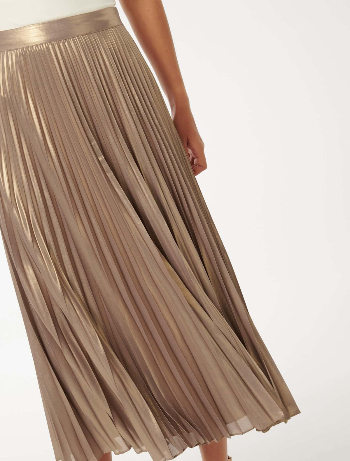 Estella Metallic Pleated Maxi Skirt Soft Gold