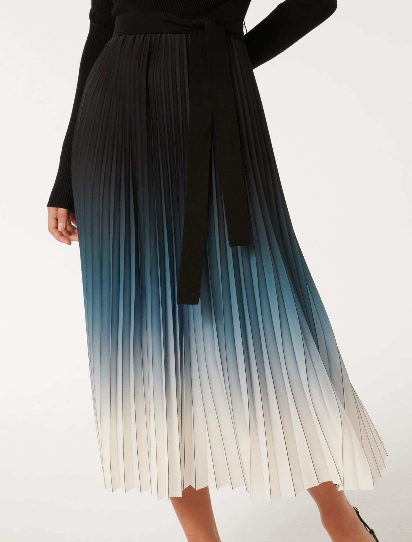 Harmony Ombre Pleat Midi Dress Black Ombre