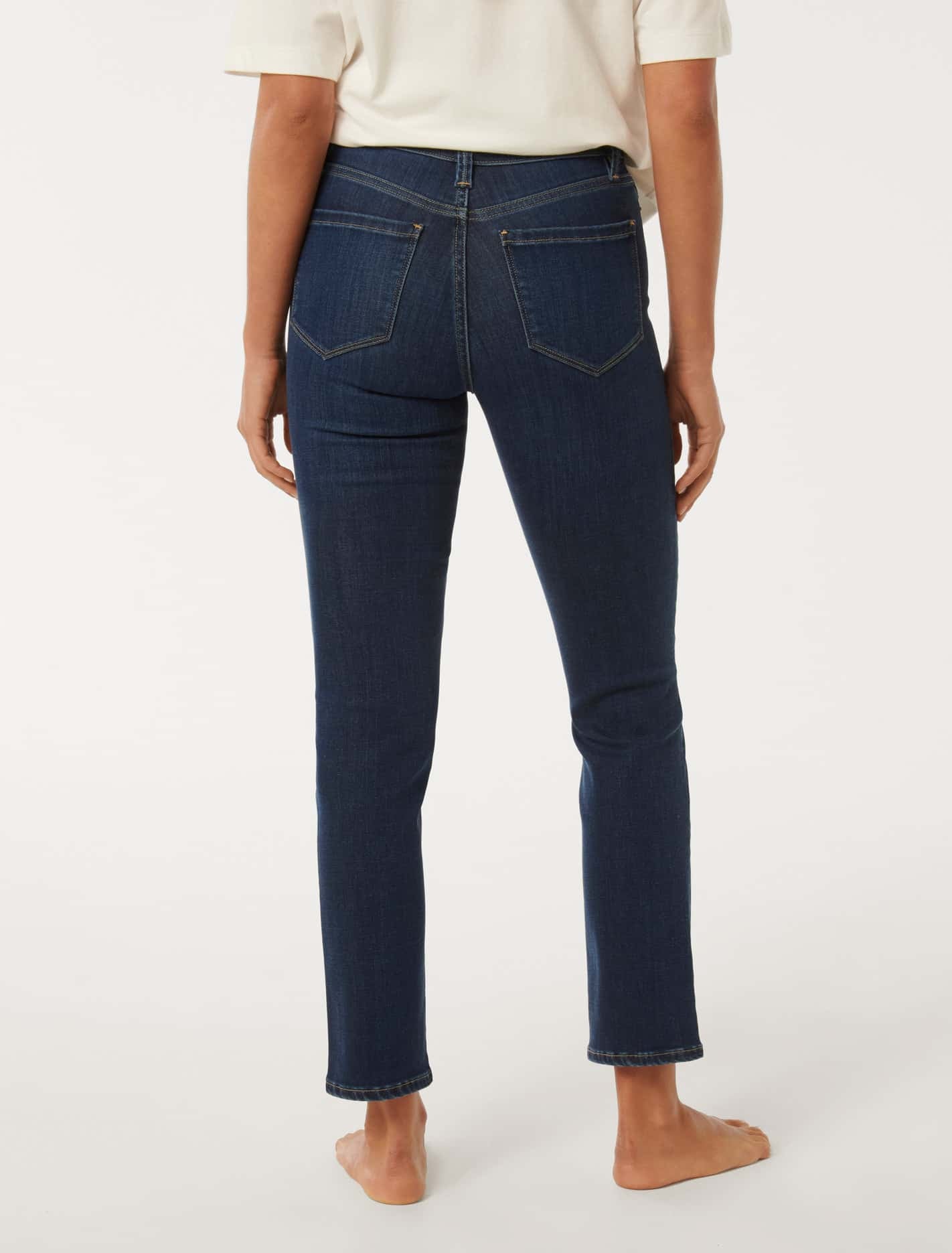 Fran Straight Leg Crop Mid Wash