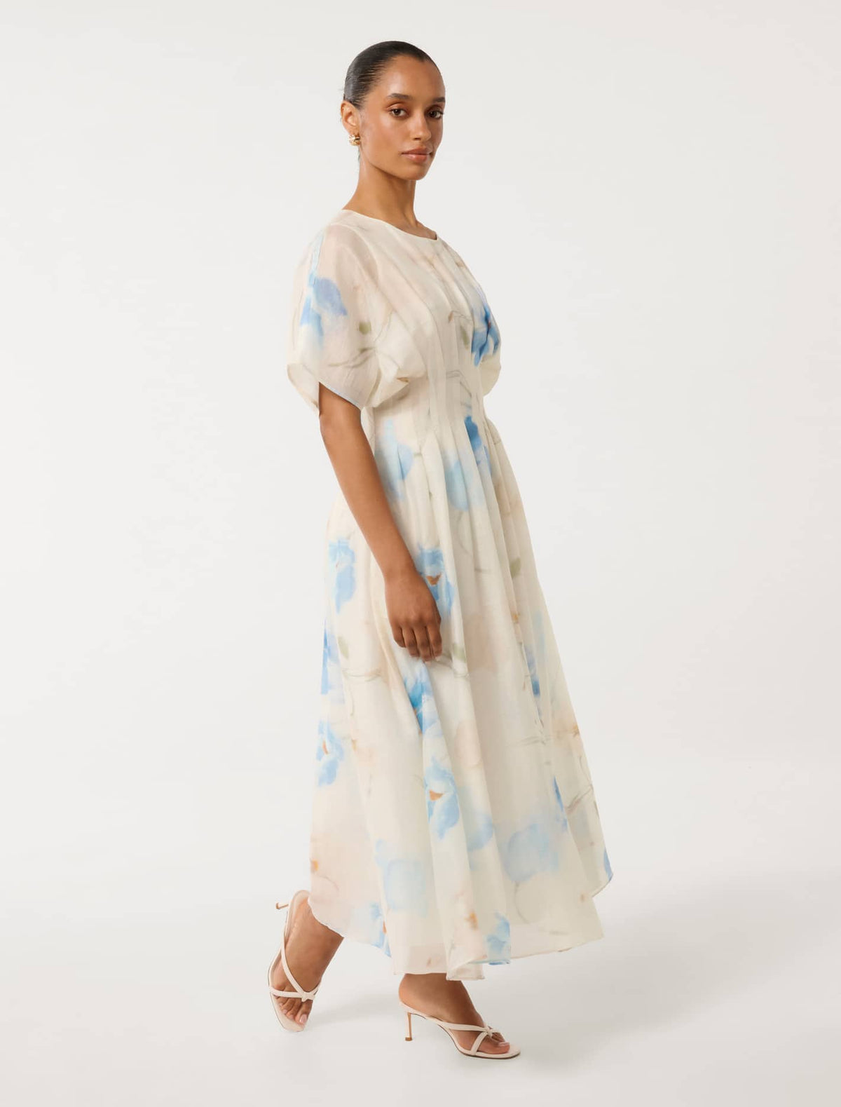 Eve Petite Seam Detail Midi Blue Valerie Floral