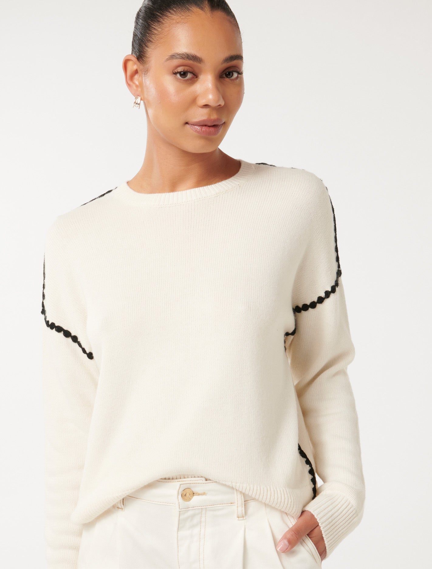 Tiffany Crochet Whipstitch Sweater Porcelain/ Black