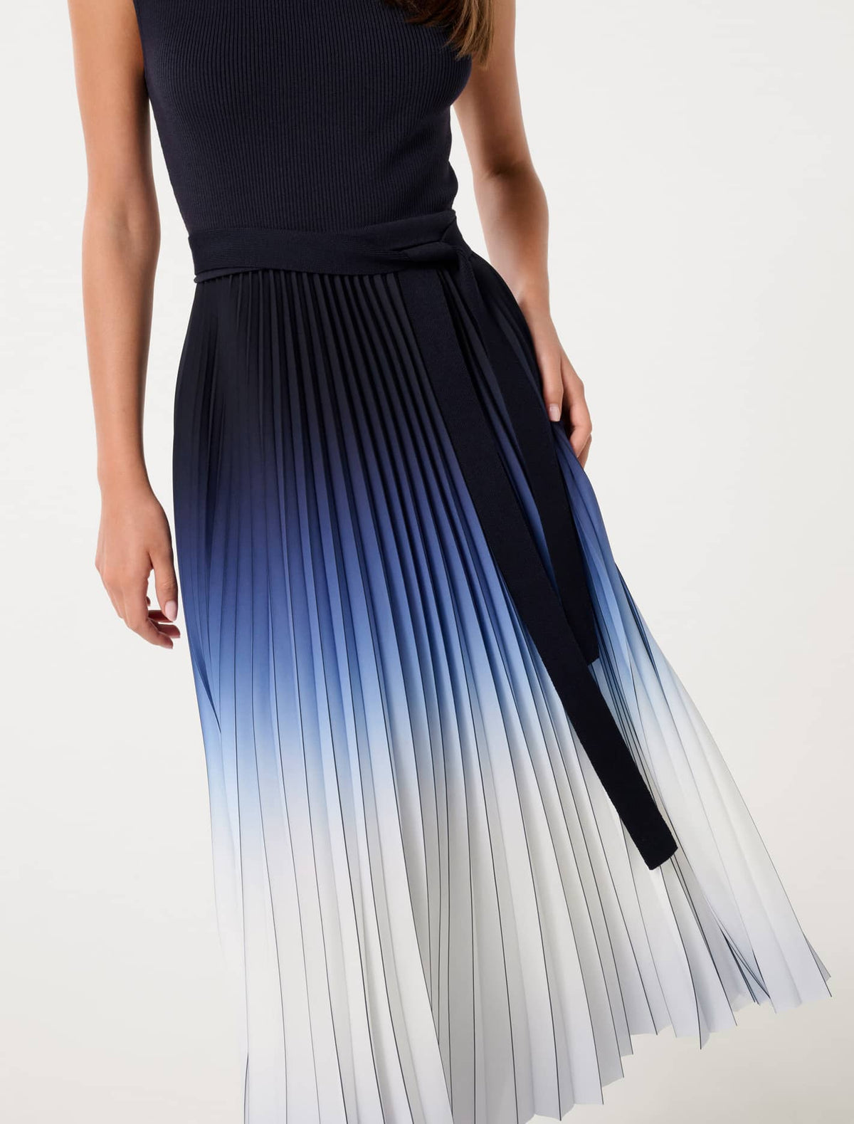 Elara Ombre Pleat Midi Dress Navy