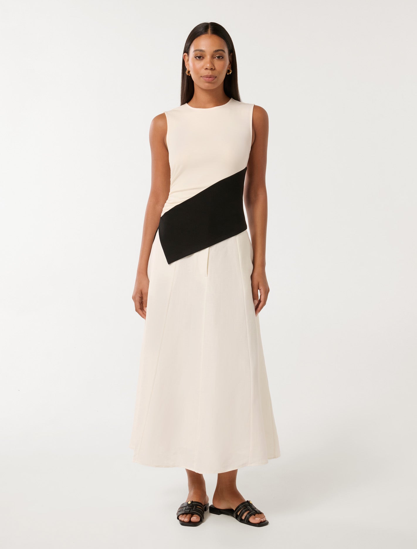Camryn Two-Tone Asymmetrical Top Cream / Black