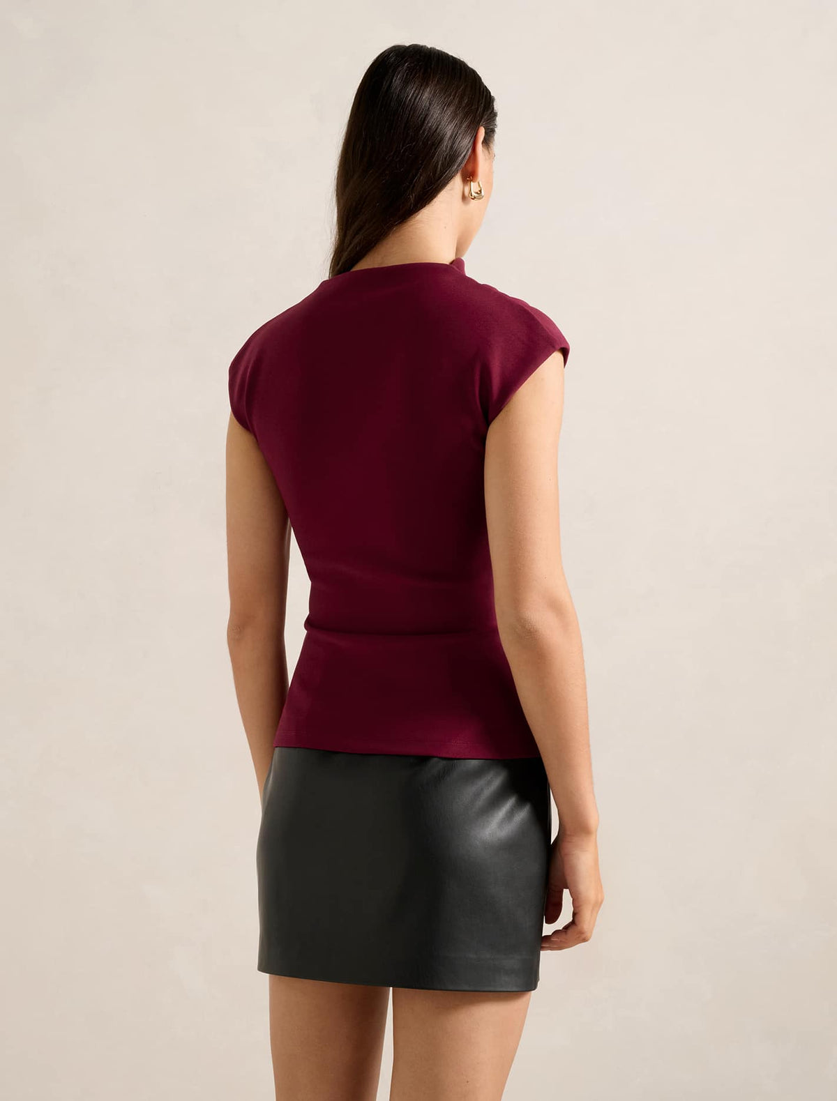 Leenah Grown On Neck Crepe Top Dark Plum