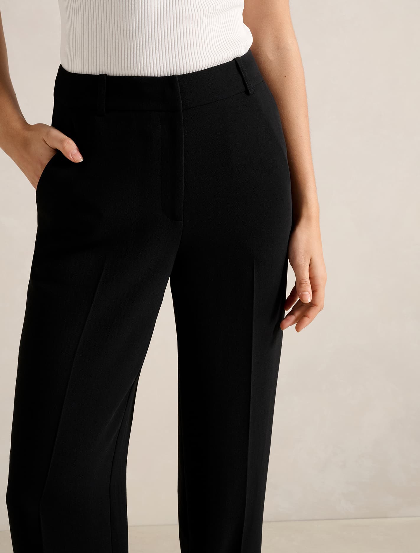 Dahlia Straight Leg Pant Black