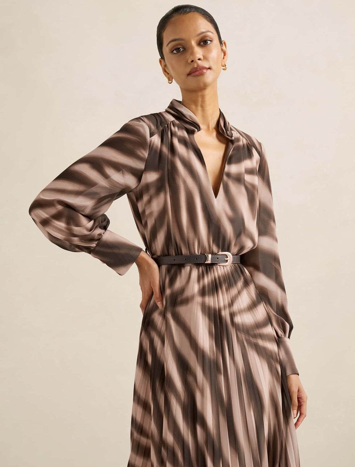 Skyla Petite Pleated Midi Zaya Abstract