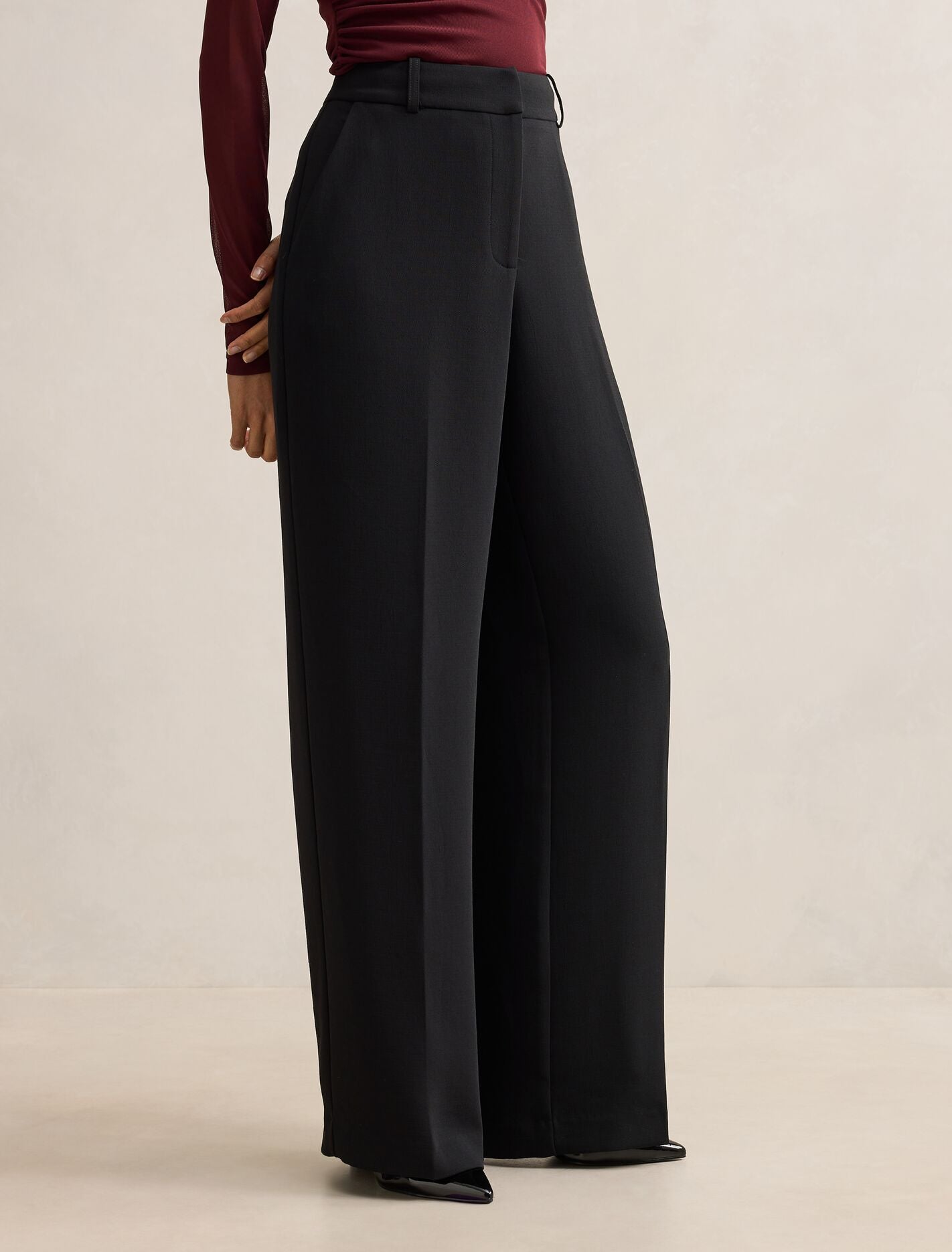 Dahlia Petite Straight Leg Pant Black