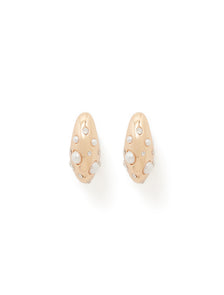 Signature Peta Cluster Earring Gold_mannequin