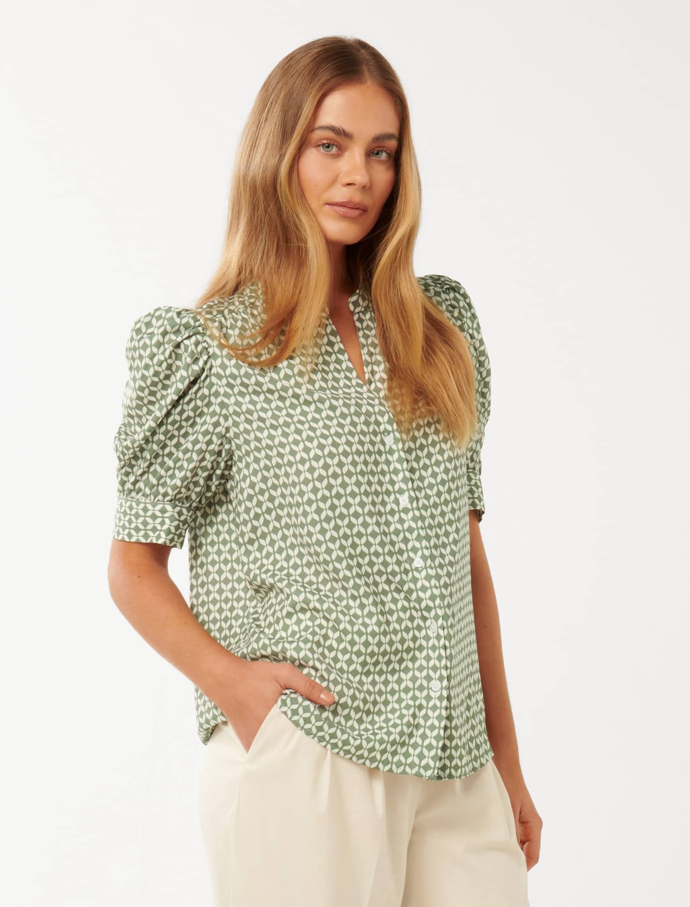 Mandi Ruched Sleeve Shirt